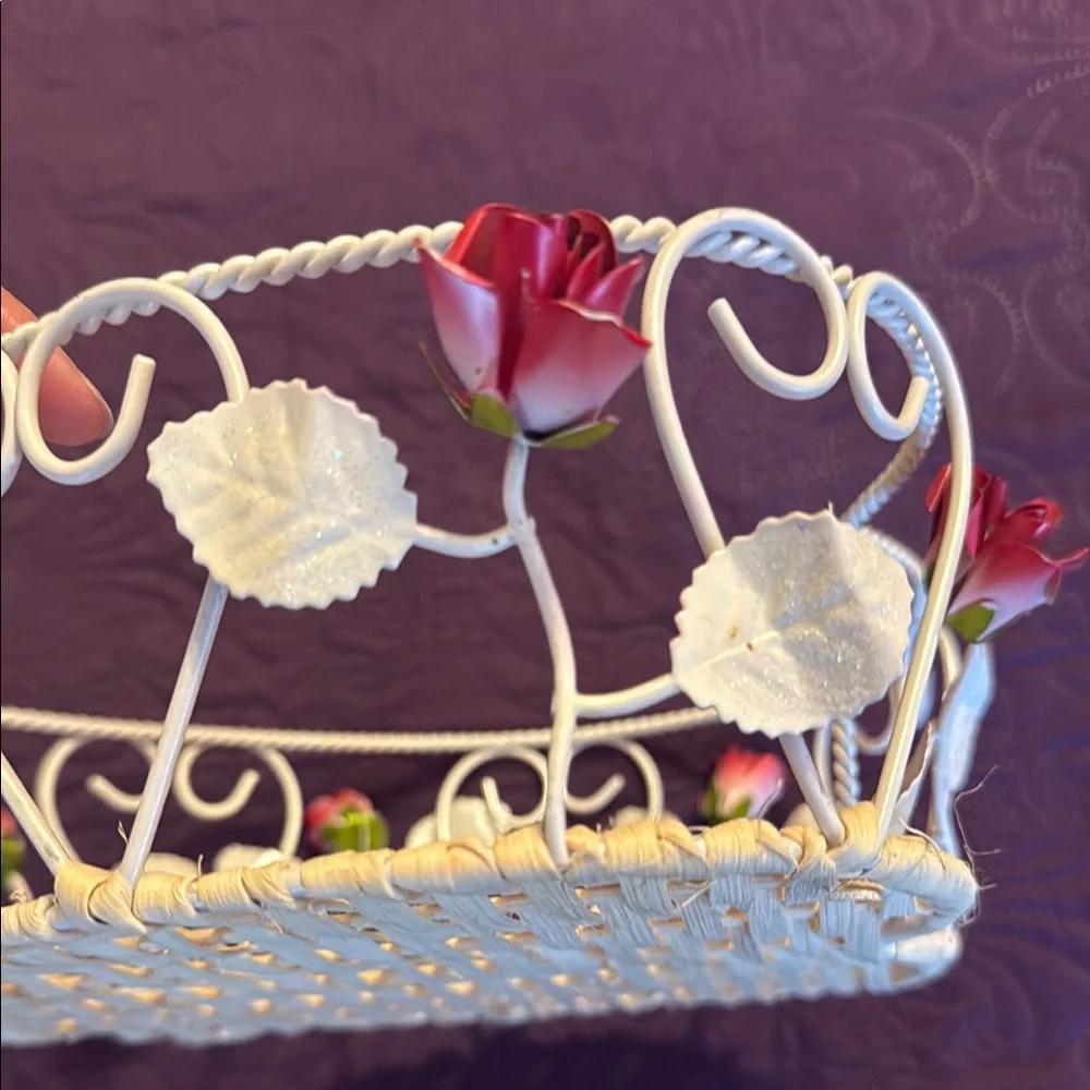 Heart-Shaped Wicker Basket with Rose bud Red Accents